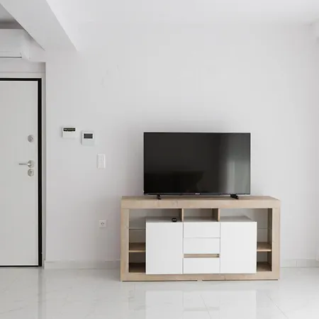 Victoria Apartment *
